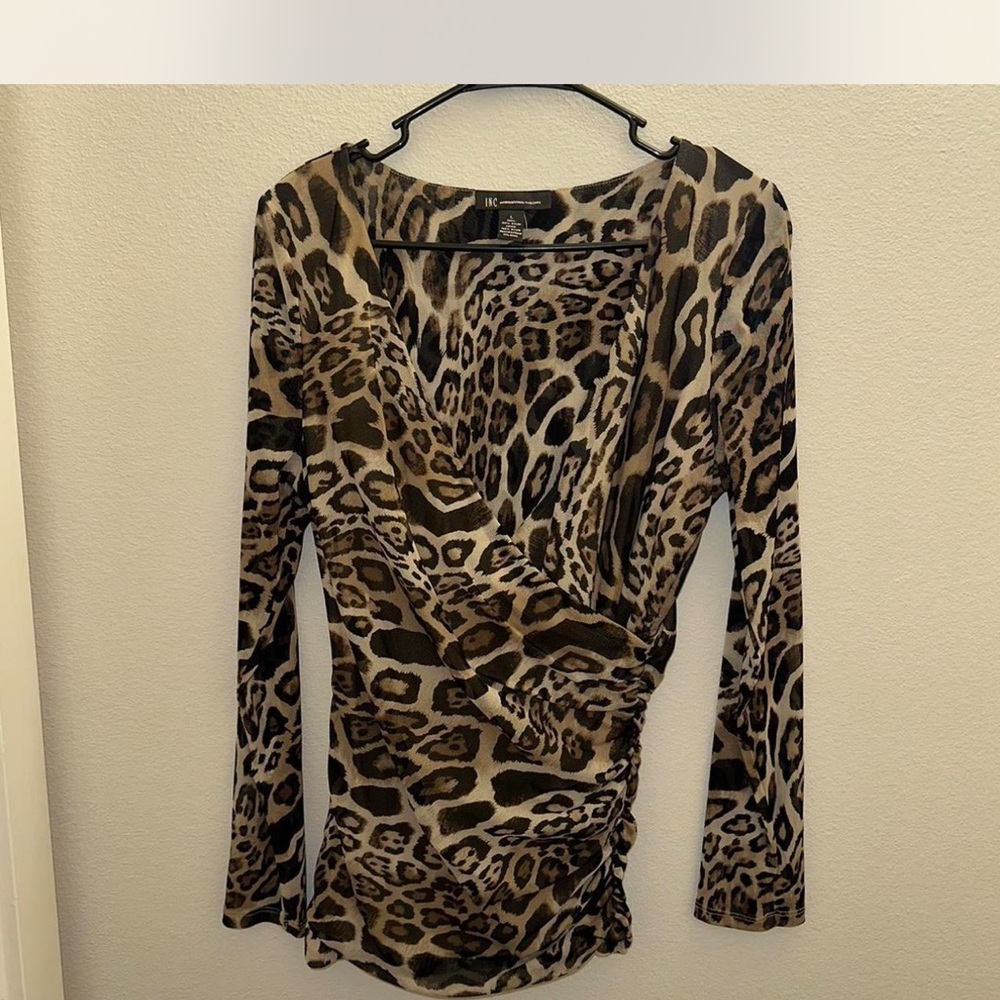 International concepts Brown and Black Fitted Ruched Blouse